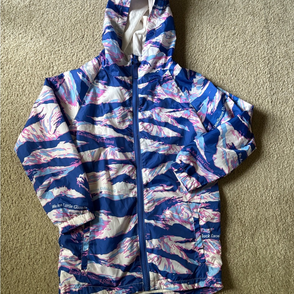 Kids little giants Blue and Pink Hooded windbreaker coat Size small.